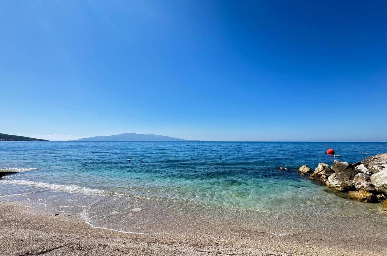 Fathom Sea View *
